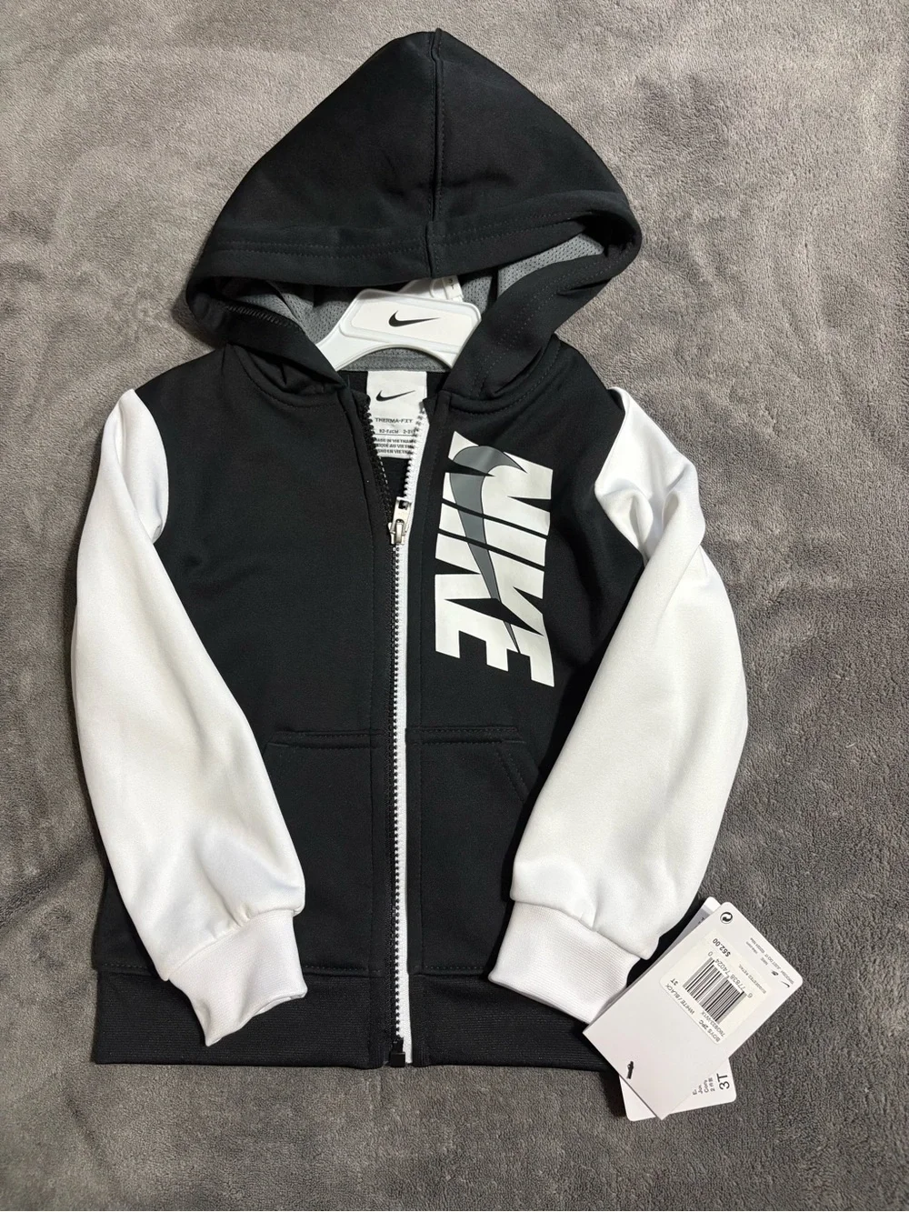 Nike Kids 3T Hooded Jacket and Track Pants Set